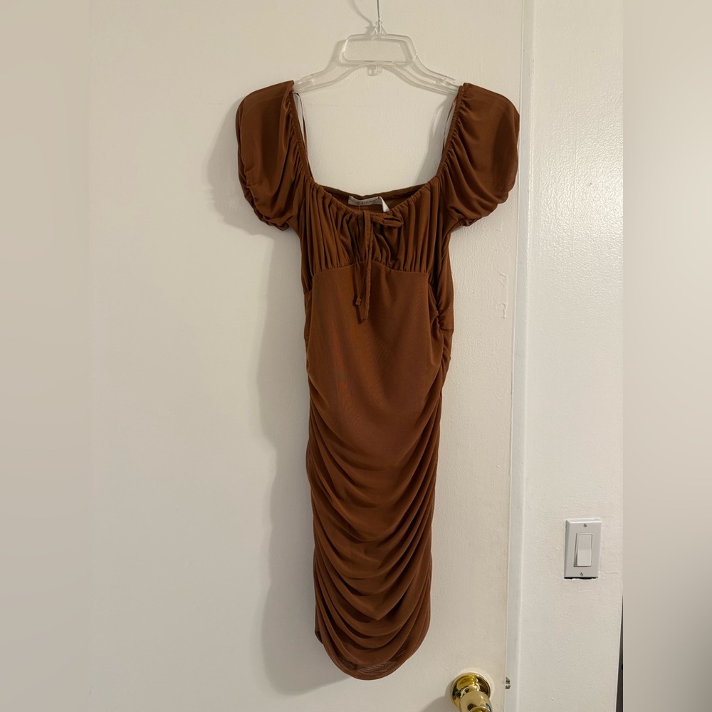 Glassons Brown Ruched Dress, size small, new with tags